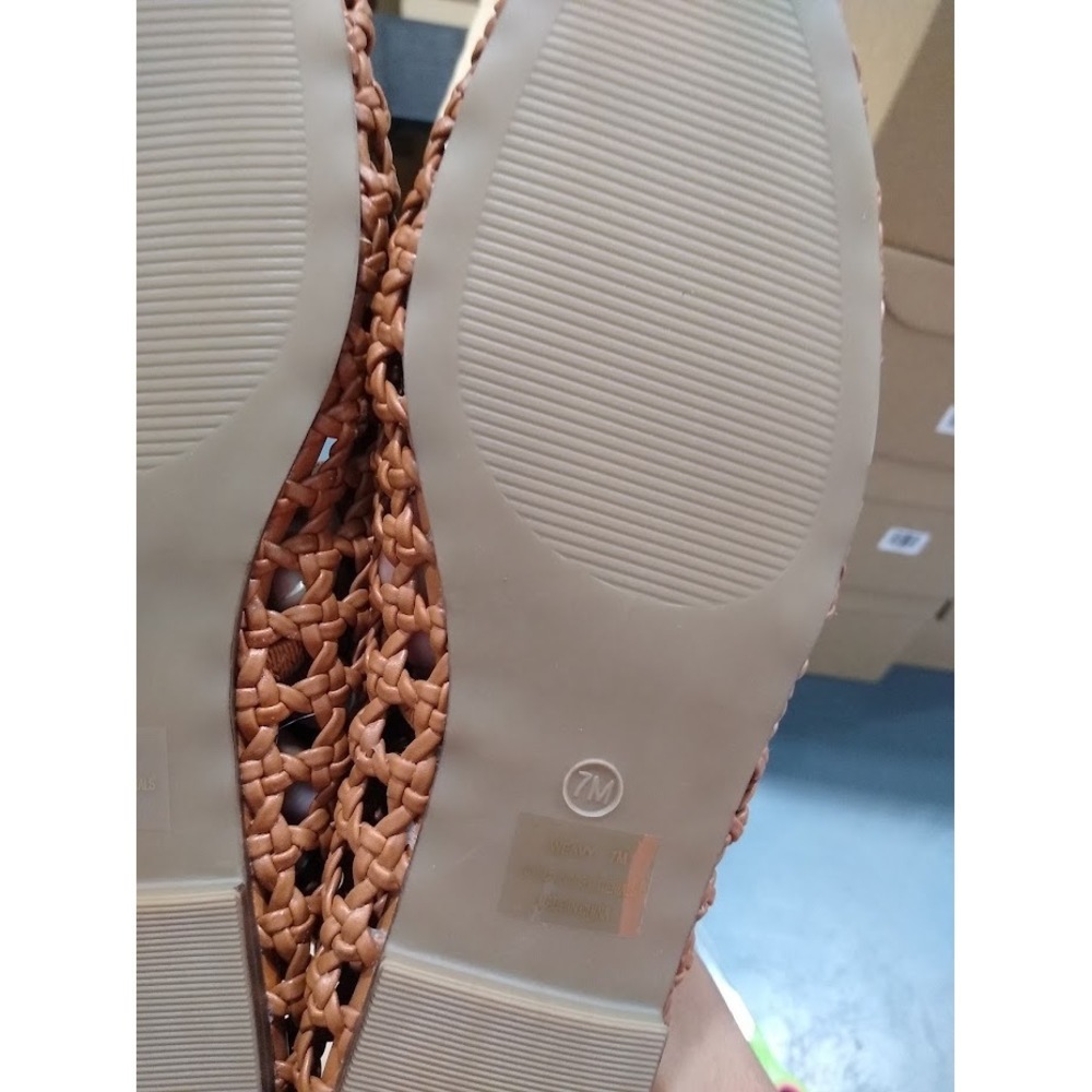 CUSHIONAIRE Weavy womens Mary Jane Flat - Picture 2 of 2